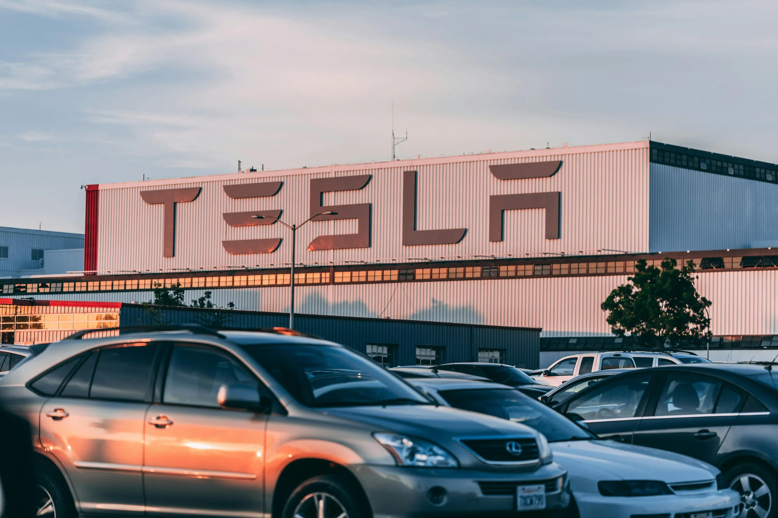 Tesla ramps up Bay Area robotics with $20B shift, leasing R&D space and converting Fremont factory for AI and Optimus production.