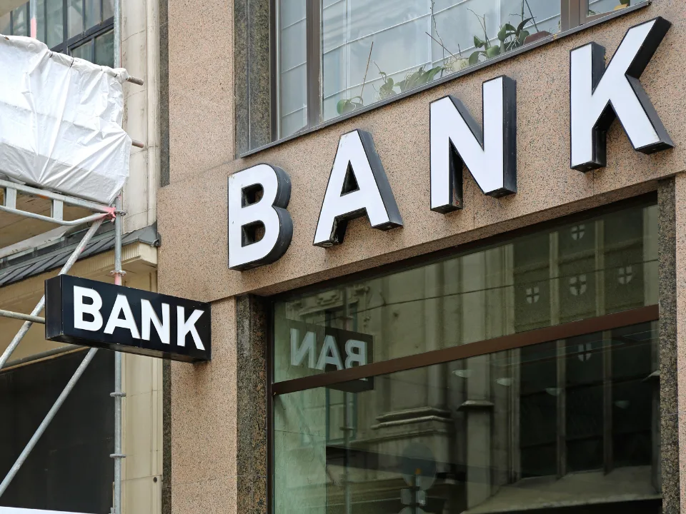 Bank failure highlights CRE risk as Metropolitan Capital Bank’s downfall linked to $4.5M skilled nursing real estate exposure.