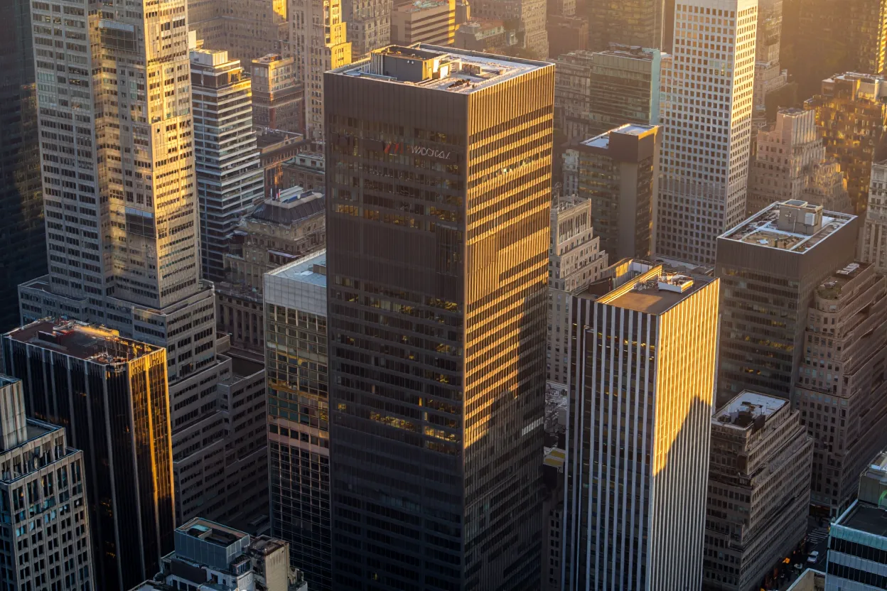 Office Tower dispute sees Extell move ahead after judge denies SL Green, RXR effort to block Worldwide Plaza foreclosure auction.