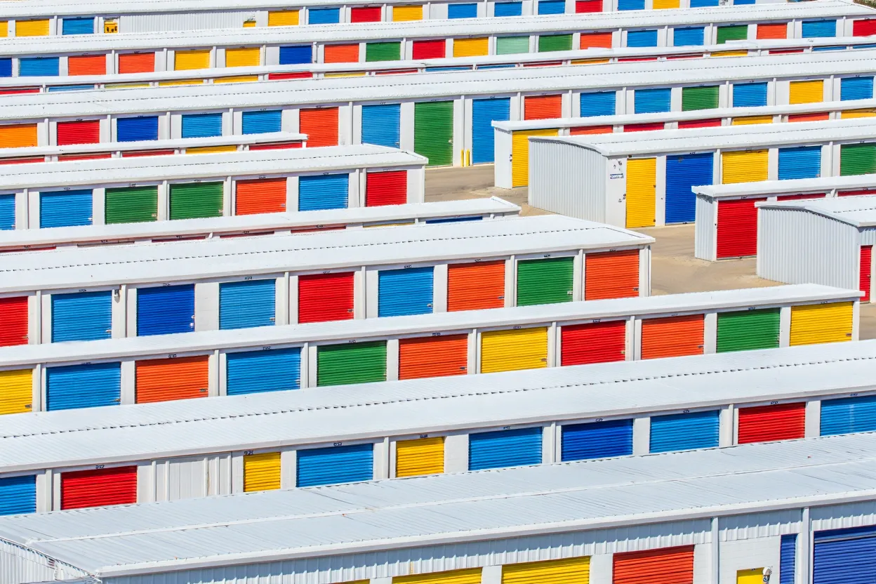 Self storage market slows in early 2026 as rates dip. Self storage pipeline contracts to 2.5% of inventory. Outlook and top metros update.