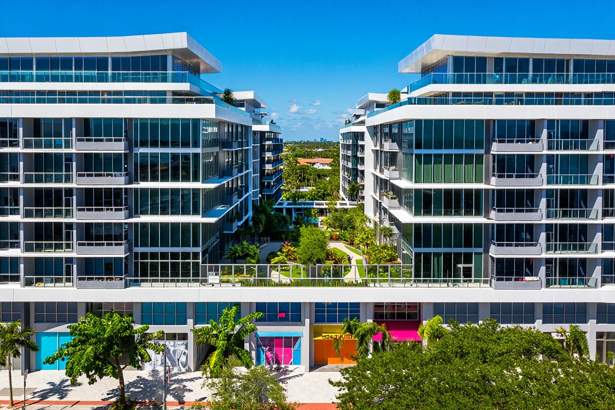 Wynwood Plaza secures $335M refinancing from Blue Owl Capital. Key tenants like Amazon reflect strong office and residential demand.