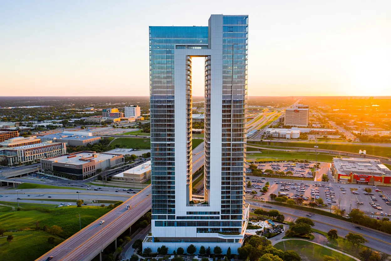 StreetLights and Mitsui Fudosan to develop 365-unit luxury tower near Dallas' NorthPark Center, with completion expected in 2029.