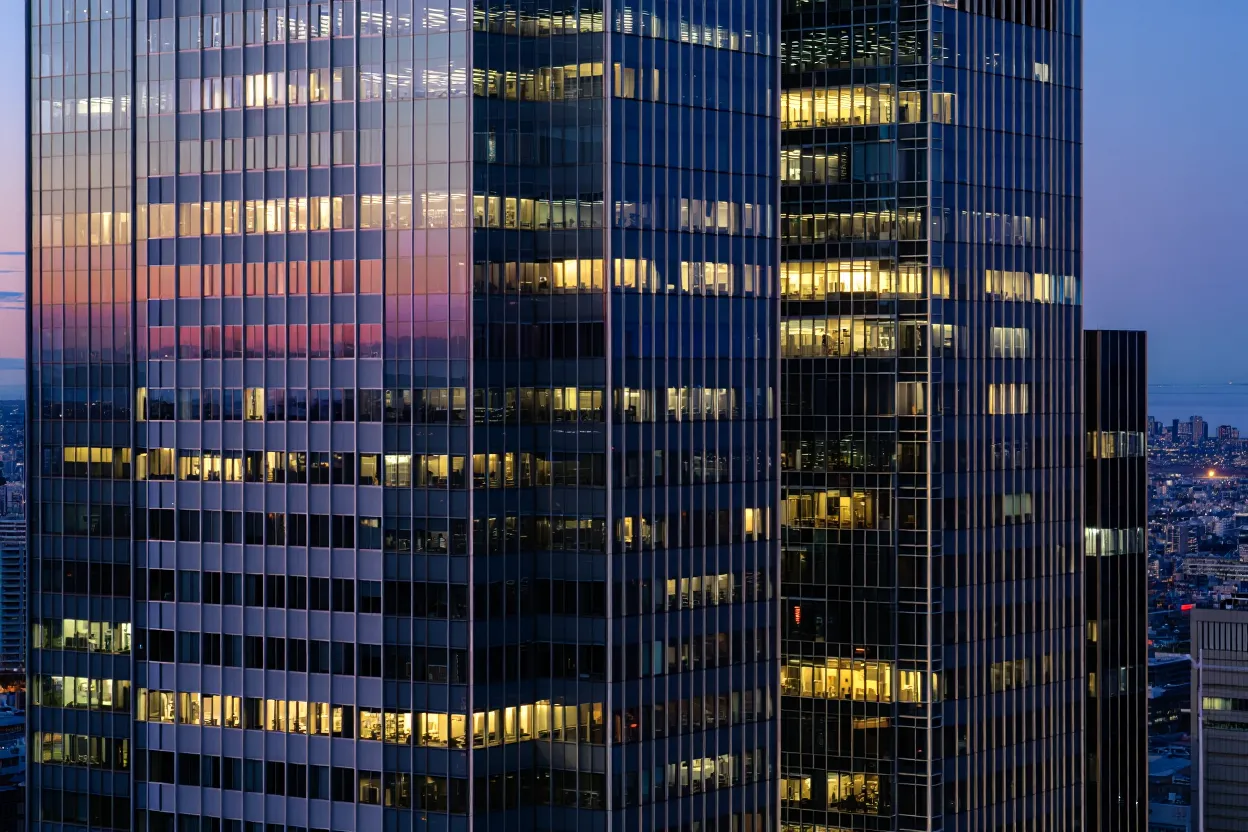 Office lenders are granting three-year loan extensions as owners navigate lease rollovers and refinancing challenges.