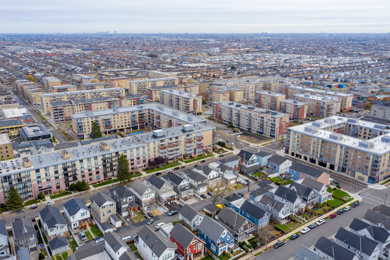 US rental market trends show rising renter share, affordability pressures, and shifting housing demand across the country.