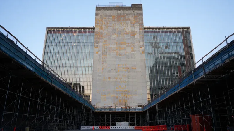 Office conversion gains traction as Dalian Development acquires the GSA Regional Office Building for $24M, aiming for a multifamily overhaul.