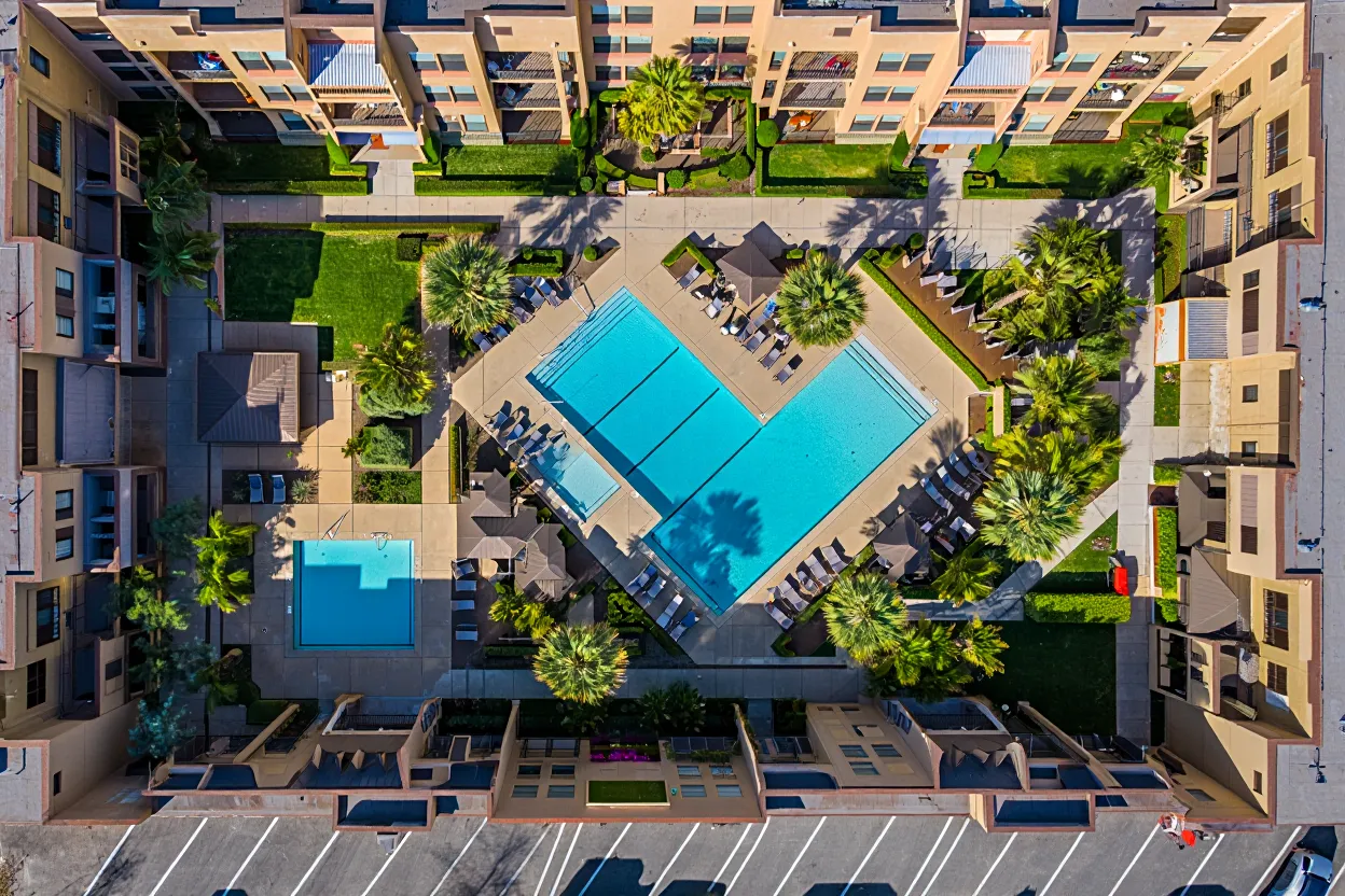 Rent concessions surge in Sun Belt cities like Sarasota and Austin in 2026, giving renters more free rent and discounts than before.