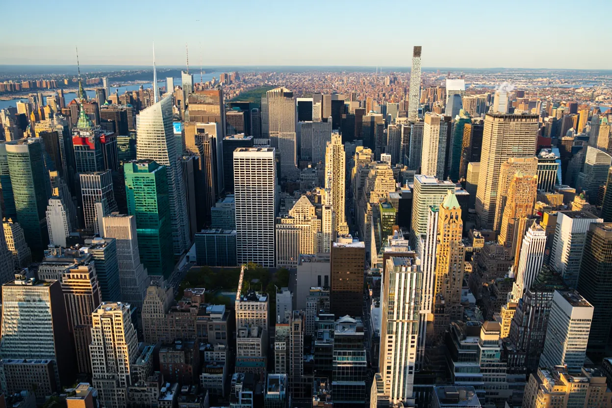 Manhattan office demand surged in April, with 3.6M SF leased—outpacing the 10-year average. Office demand remains strong into spring.
