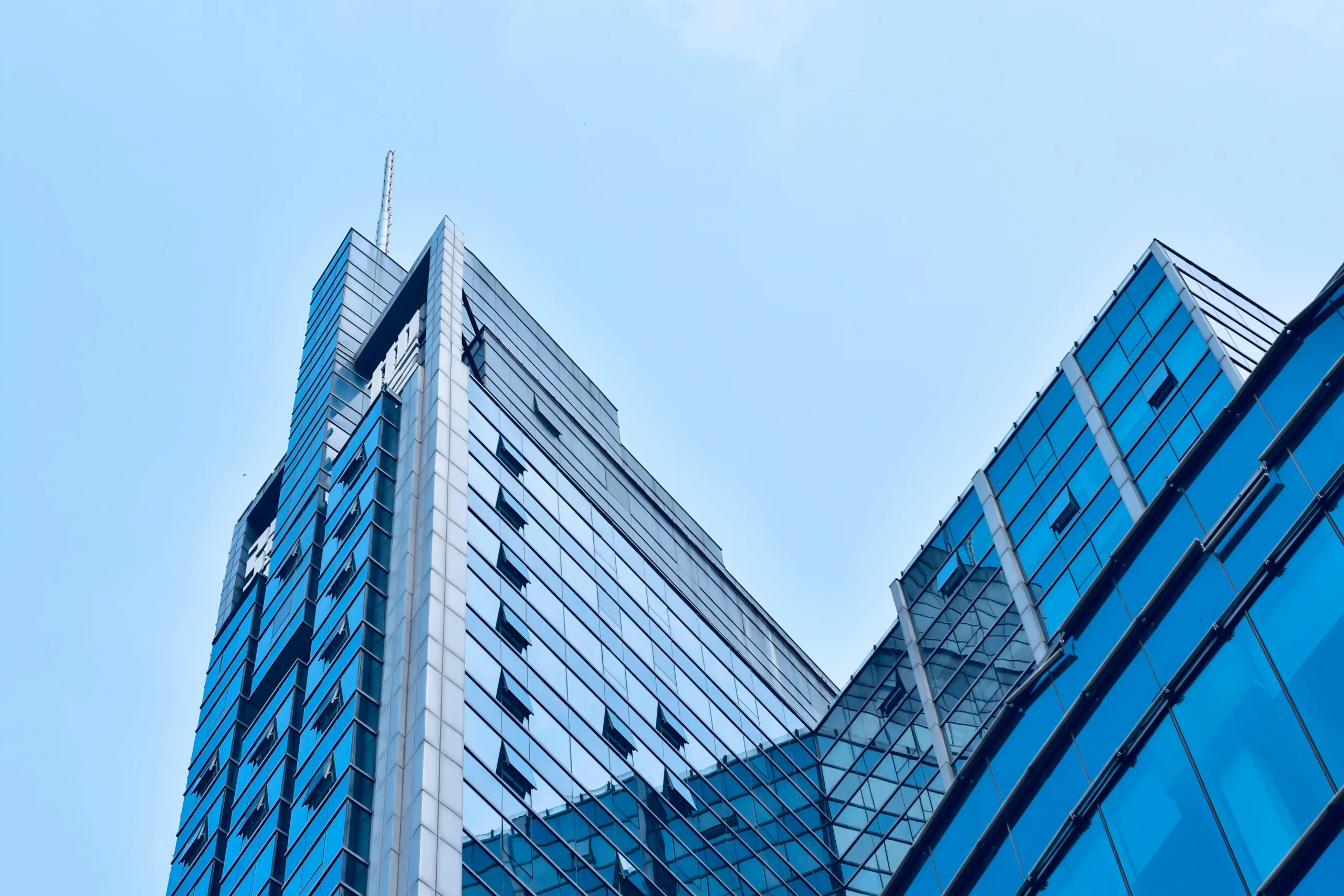 CRE lending diverged in Q1 2026 as falling SOFR lowered floating-rate costs while Treasury yields pushed fixed-rate loans higher.