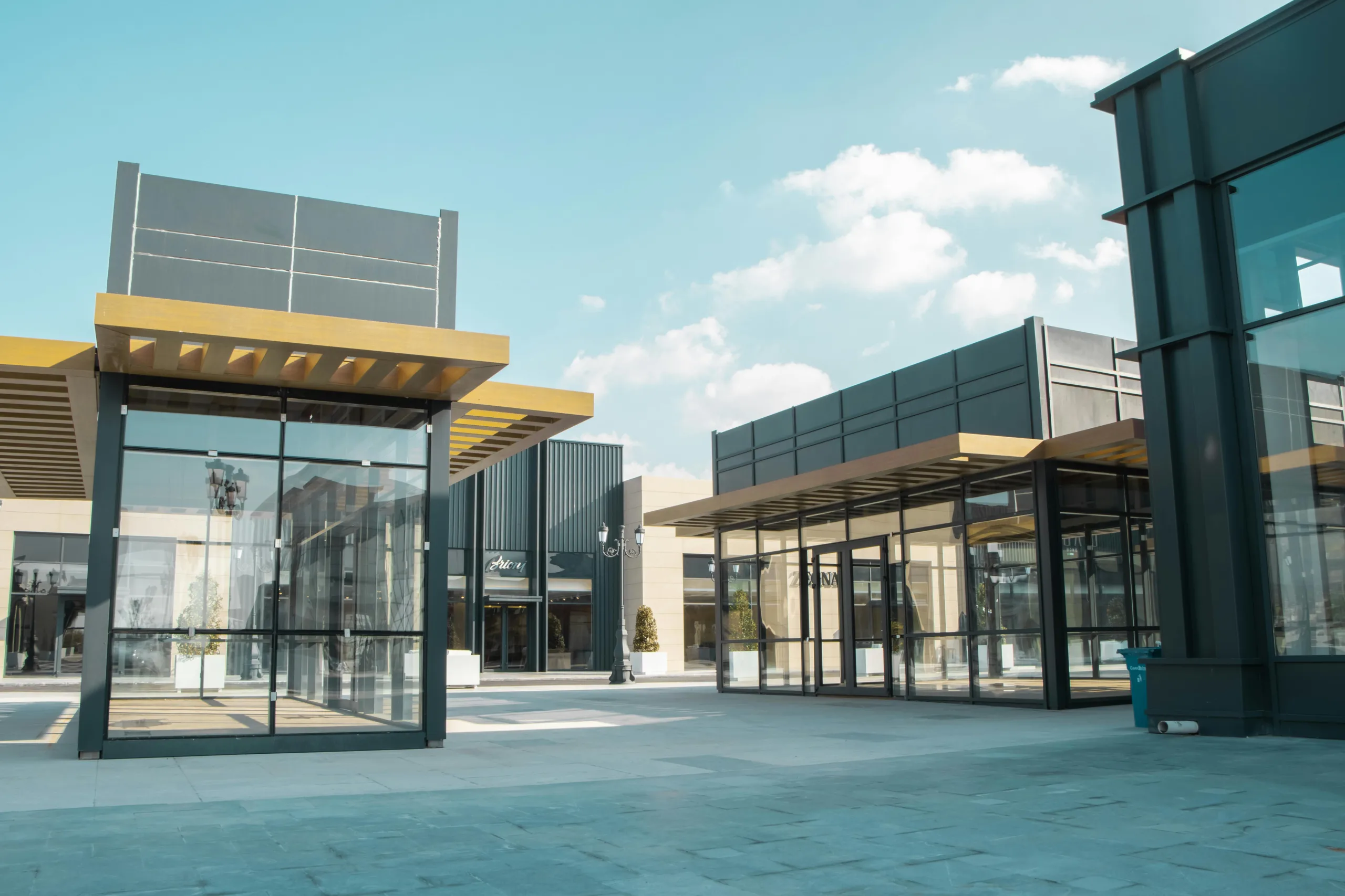 AI is transforming retail real estate as stores evolve into fulfillment hubs and landlords redesign assets for tech-heavy retail.
