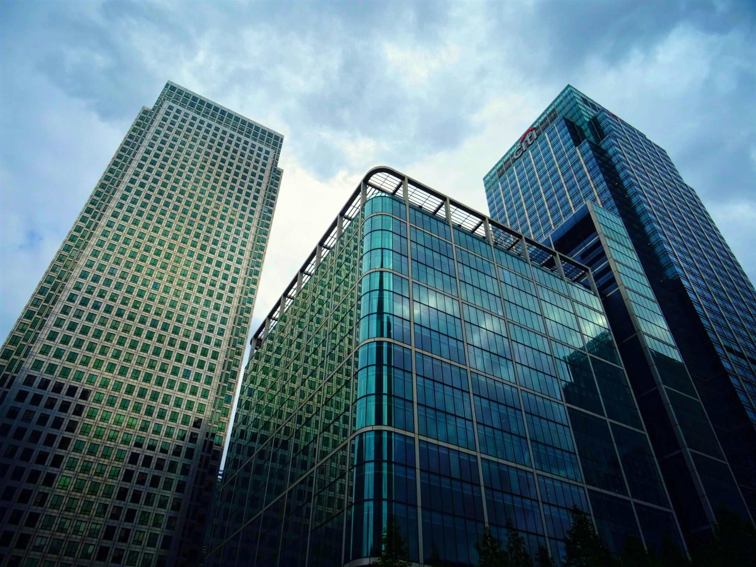 CRE debt markets diverged in Q1 2026 as SOFR fell and Treasury yields climbed, reshaping fixed and floating-rate borrowing costs.