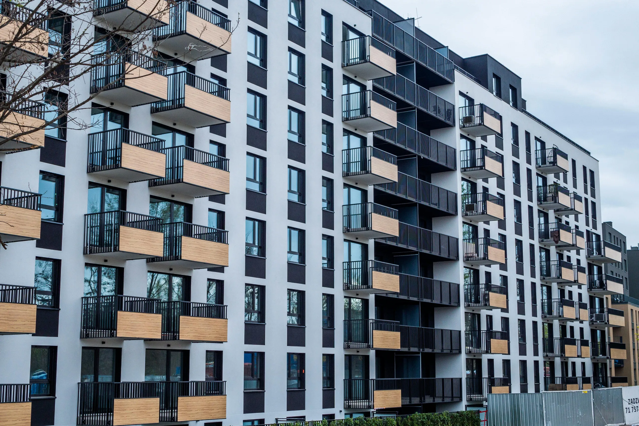 US multifamily rents rose slightly in April, but oversupply in Sun Belt markets continues to pressure pricing and occupancy nationwide.