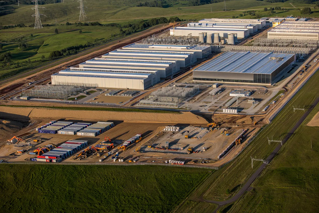 144A deals are fueling billions in US data center projects as institutions chase AI growth despite sector risks.