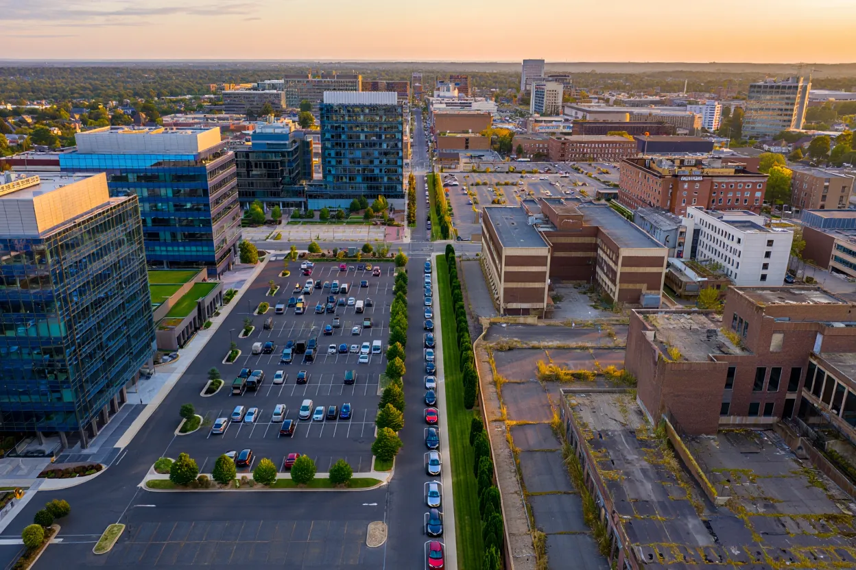 CMBS office data shows a widening split, as prime assets attract capital while distressed buildings struggle to refinance.