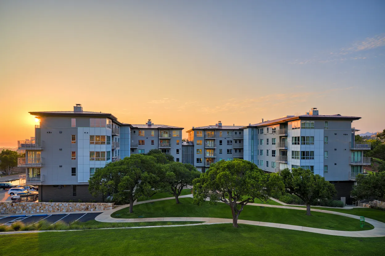 NMHC’s July survey shows rising rents and falling vacancies, while sales and multifamily financing continue to tighten nationwide.