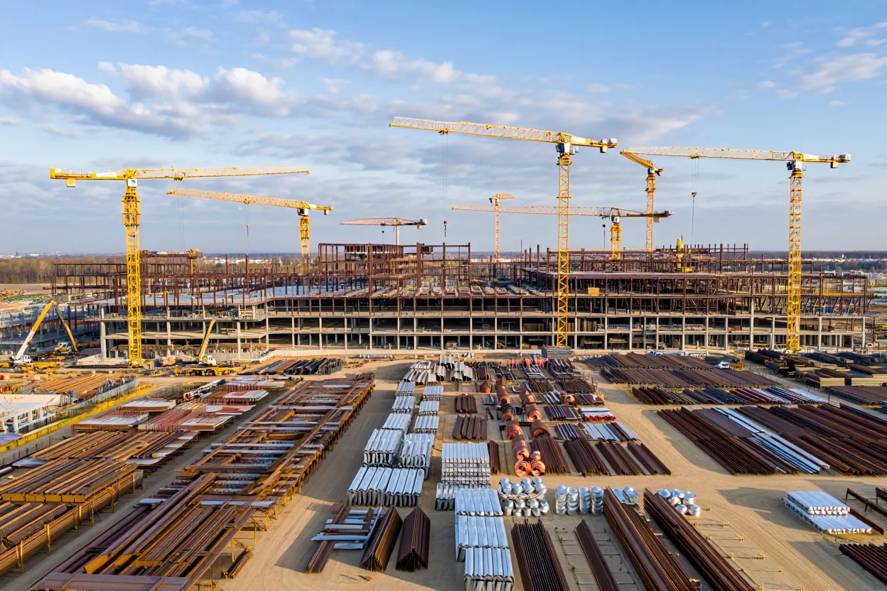 US construction costs are rising faster than expected in 2026 as tariffs and labor shortages push project pricing higher.