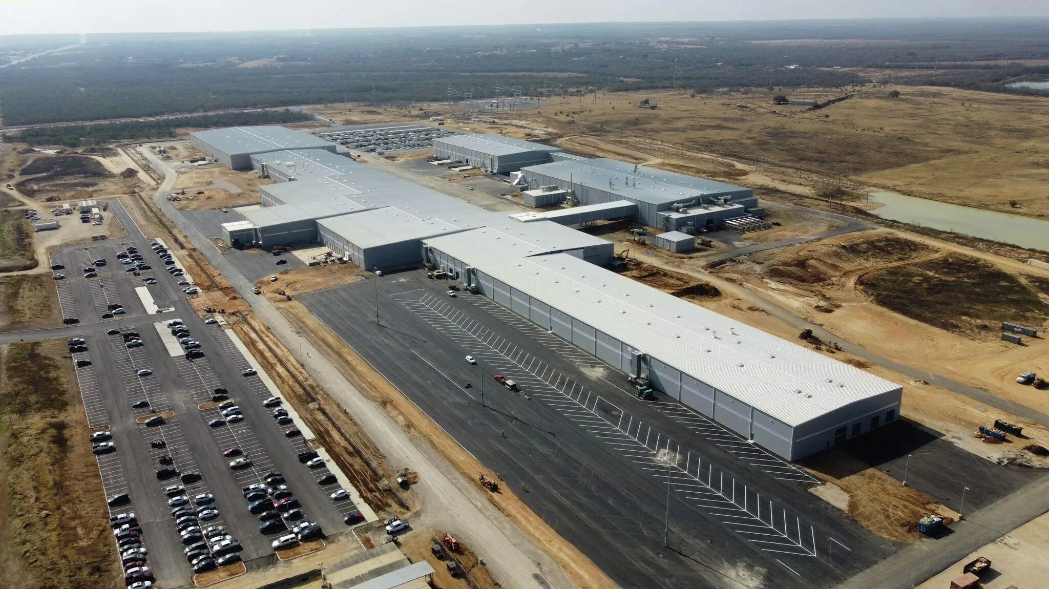 Toyota San Antonio plant expansion will add Tacoma production, 2,000 jobs, and strengthen US manufacturing by 2030.