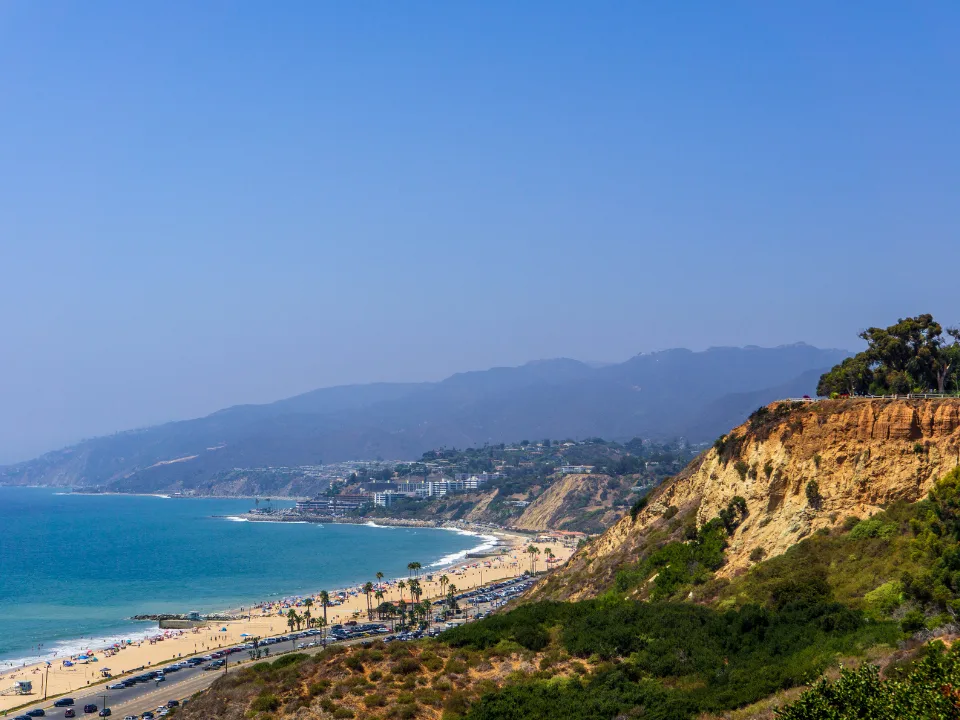$100M Mall Reopens Amid Uneven Pacific Palisades Recovery