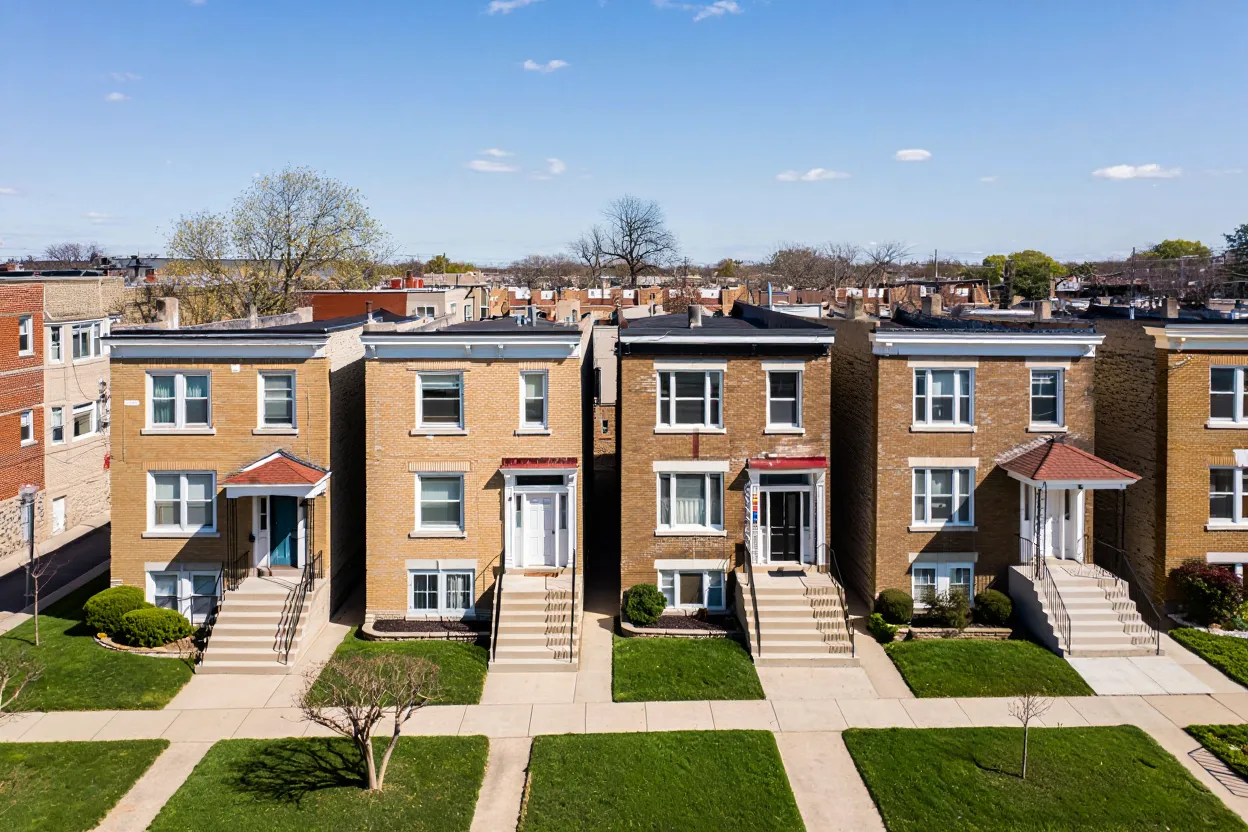Small multifamily lending stays steady in Q3 2026, with healthy originations and tight cap rate spreads limiting valuation growth.