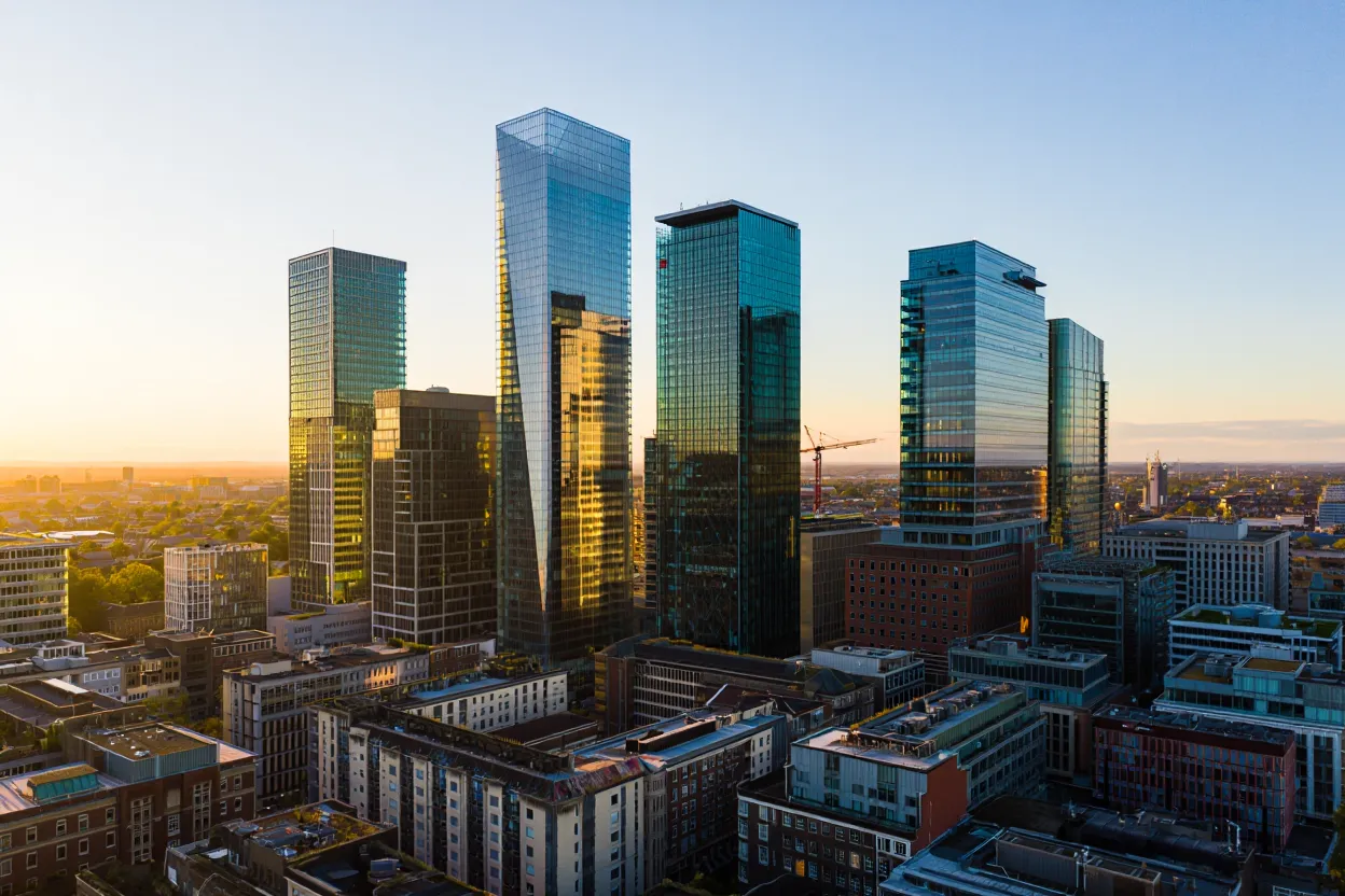 US office construction is rising, but only projects with top-tier tenants and strong preleasing are moving forward.