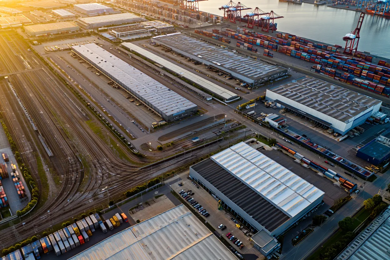 CompStak says US industrial demand stayed resilient as e-commerce hit a record, China imports fell, and rent trends split across key markets.