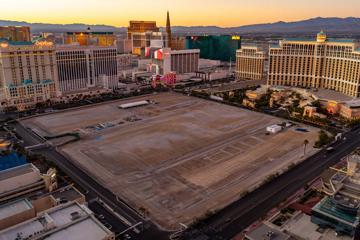 Vici explores a Las Vegas NBA arena as strong 2026 earnings support its push into experiential real estate and entertainment.