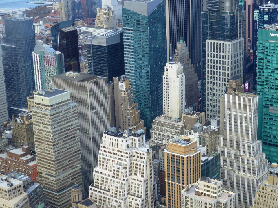 Manhattan Office Rents Rise as Quality Space Tightens