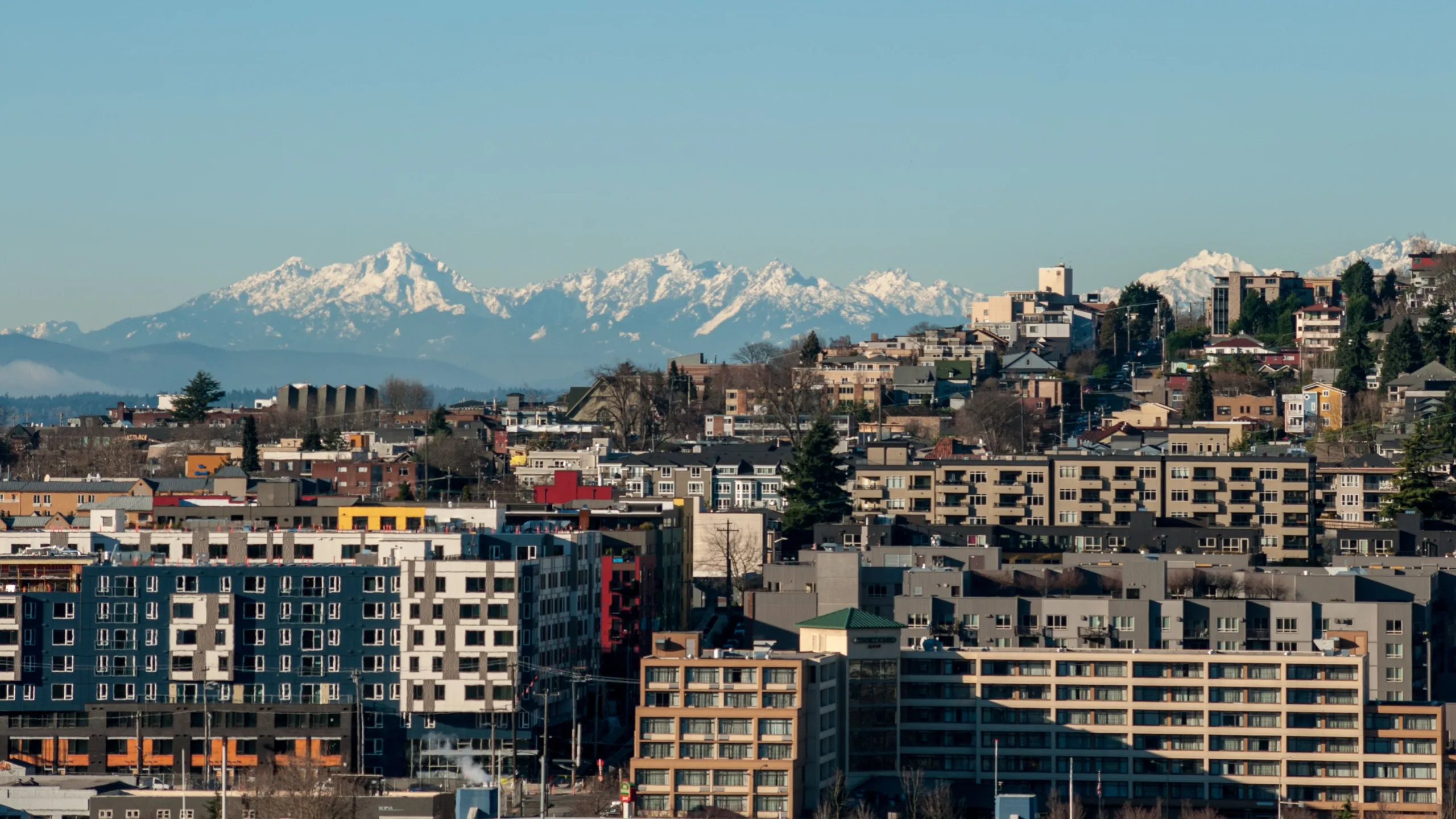 Seattle's new rental junk-fee law forces landlords to disclose full monthly costs upfront, raising compliance stakes for multifamily owners.