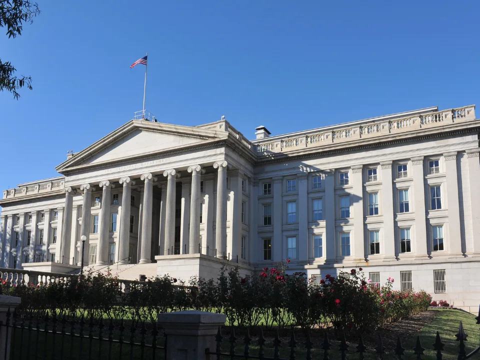 Treasury Yields Rise Despite Record $6B Debt Buyback