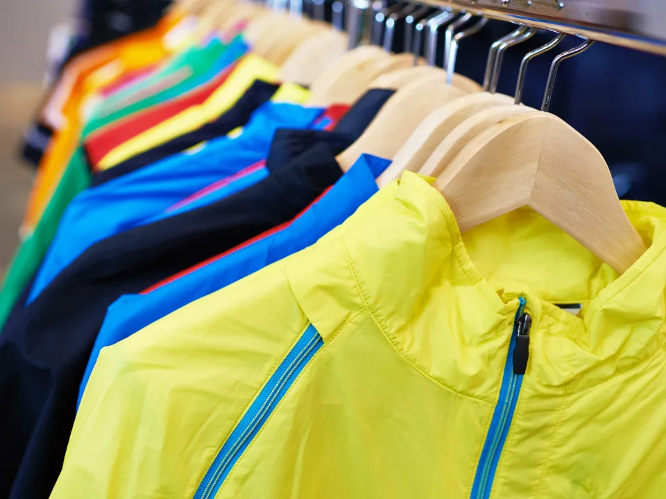 Lululemon is slowing US store growth as sales weaken, putting expansion plans and new CEO Heidi O’Neill’s turnaround strategy under scrutiny.