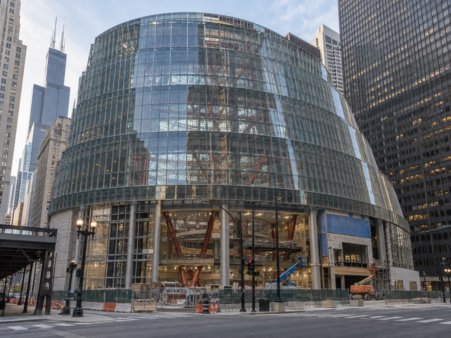 Google pushed the Thompson Center opening to 2028 as redevelopment continues, with at least 600K SF planned for its Chicago workforce.