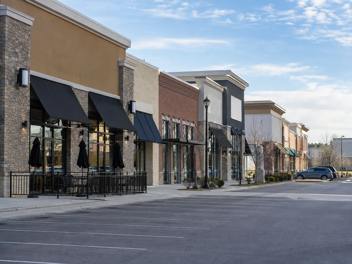 Restaurant traffic fell 2.4% year over year in August across nearly every state, while total retail visits still edged 0.3% higher.