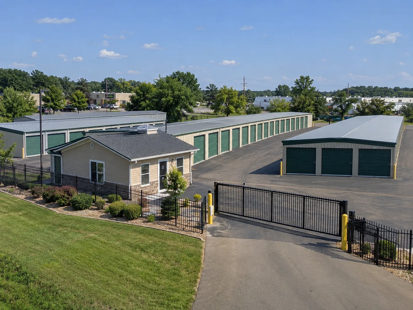 Self storage data shows independent operators leading rate and occupancy gains as debt maturities create a large small-deal pipeline.