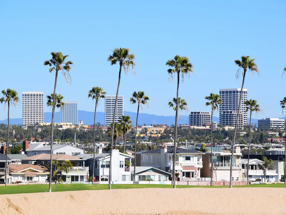Orange County Industrial Sale Prices at $286 PSF in Santa Ana