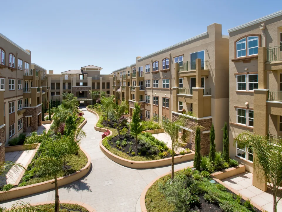 Multifamily Distress Builds as Lenders Pivot to Other Assets
