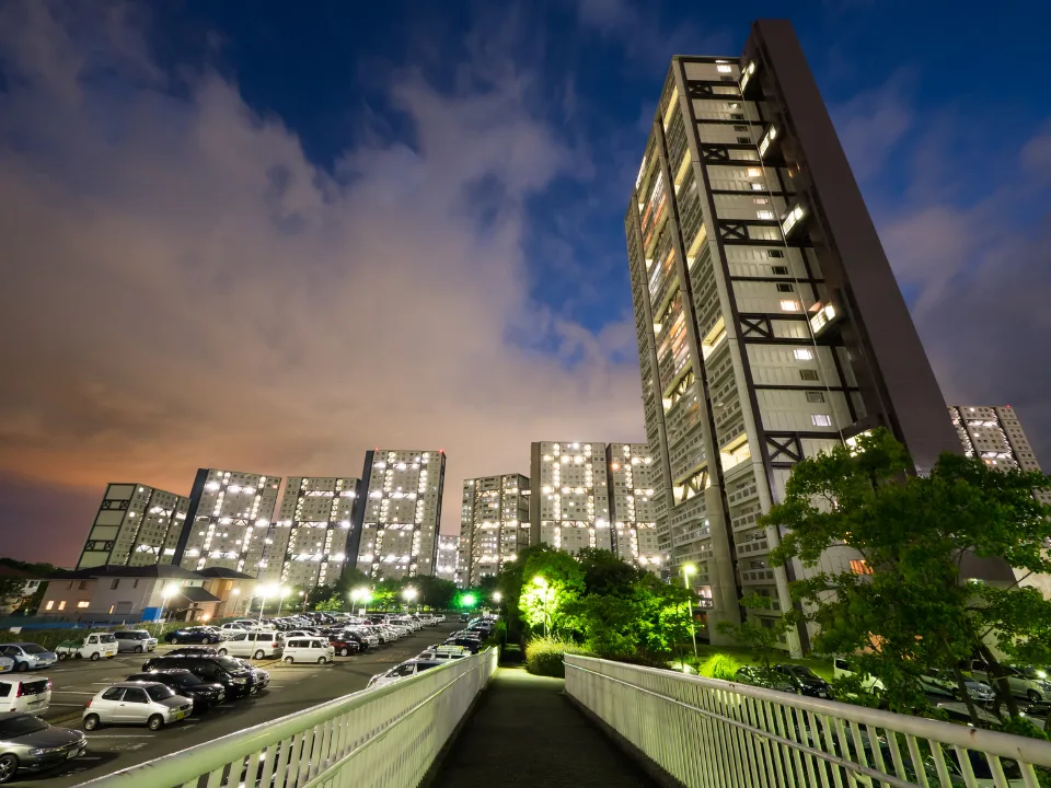 Apartment Demand Nears Supply as Rents Turn Positive at 0.9%