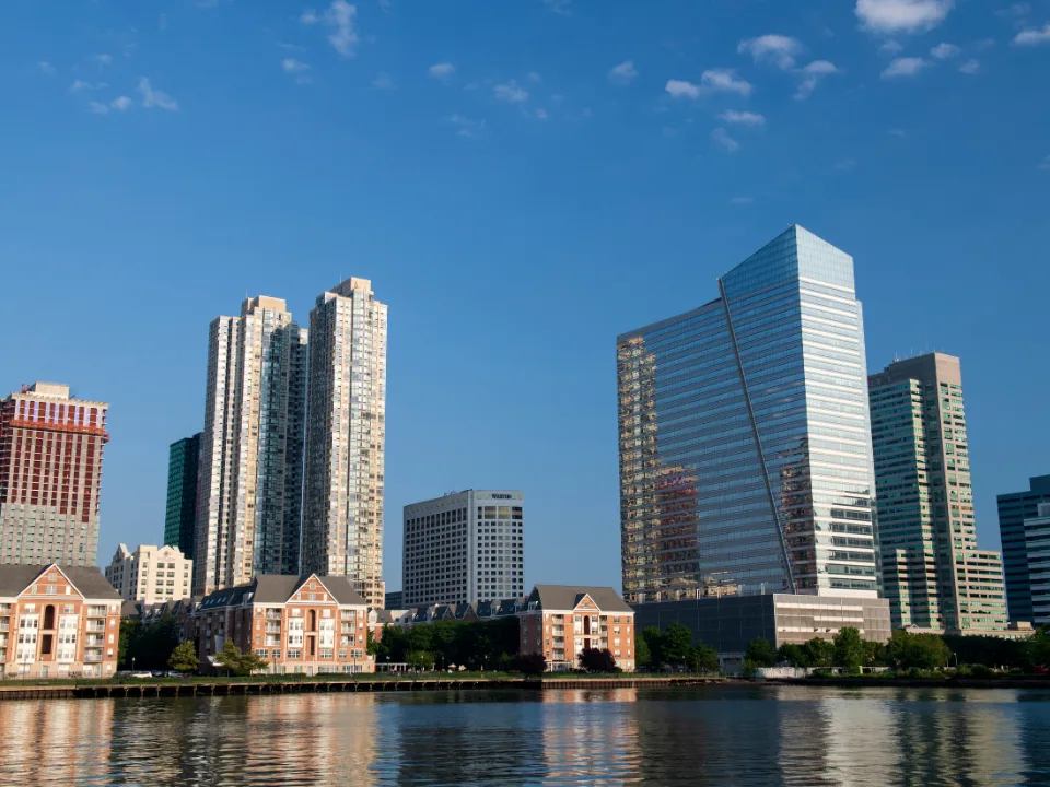New Jersey Office Vacancy Falls to 24.5%, Lowest Since 2022