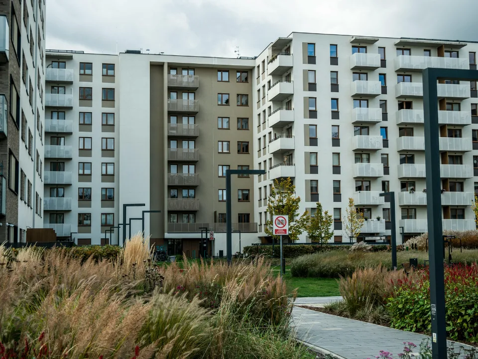 Multifamily Delinquency: Private-Label CMBS Holds Half