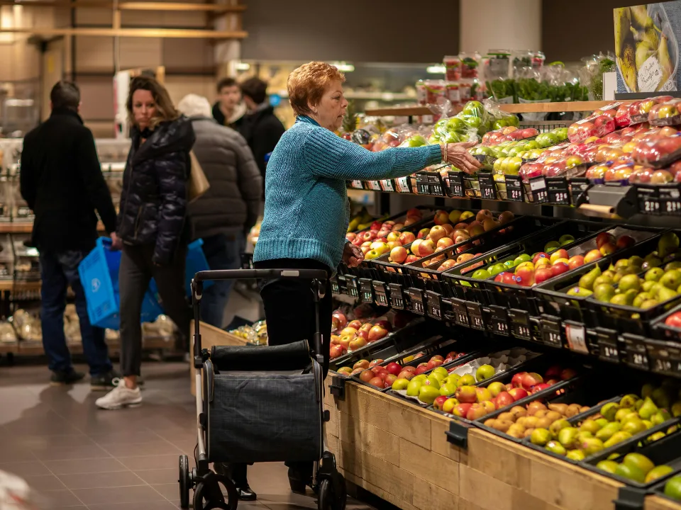 Hines Says Retail Recovery Is an Income and Scarcity Call