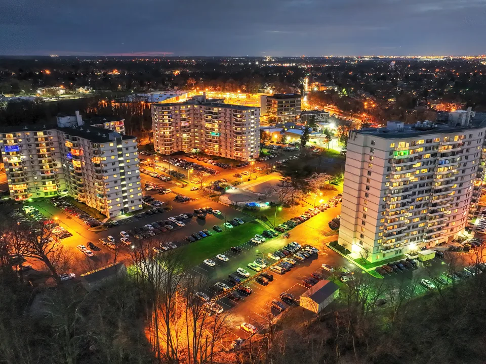 UDR and Apollo Form $2B Apartment Venture