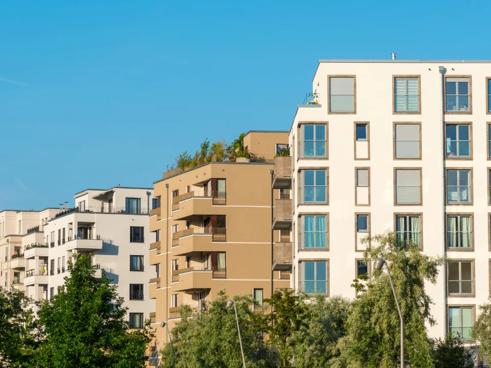 Texas Floating-Rate Apartment Loans: 25% Below 1.0x DSCR
