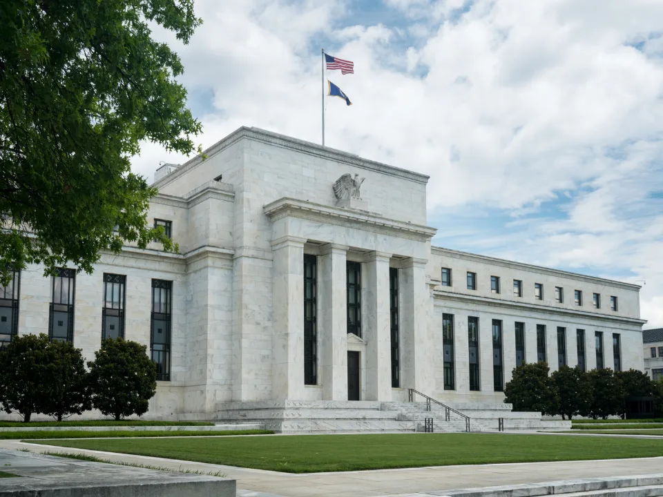 Fed to Hold Fewer Rate Votes in 2027 as Warsh Trims Guidance